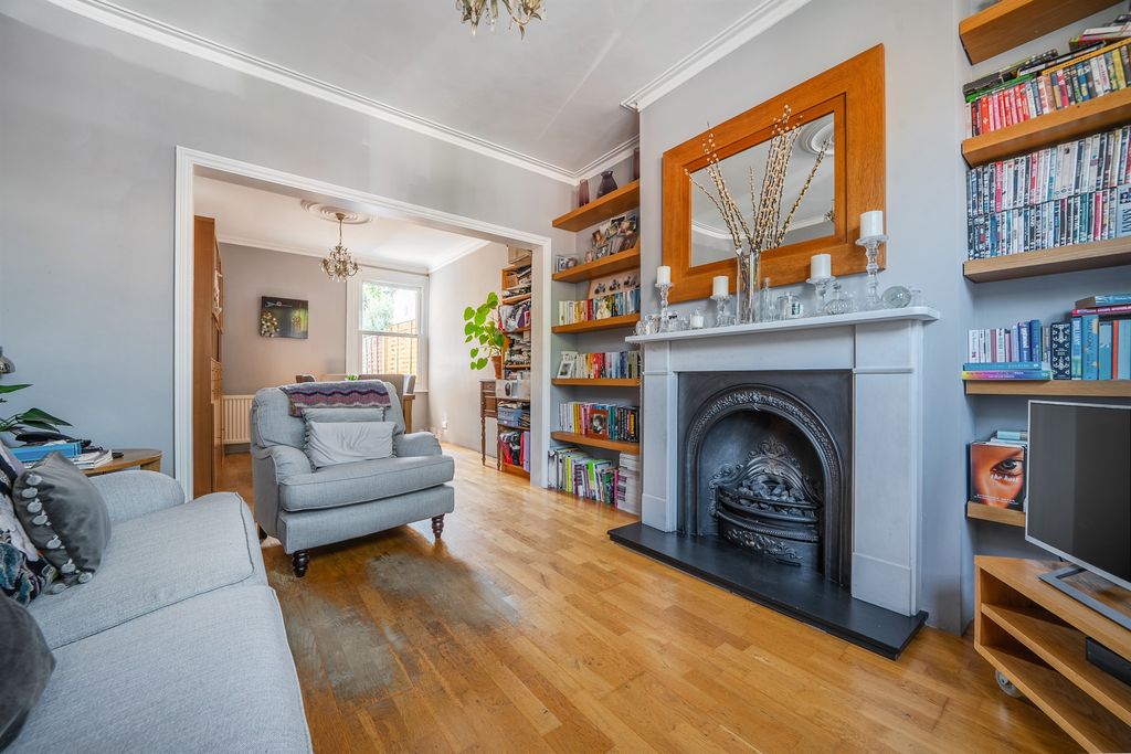 Property photo 2 of 12