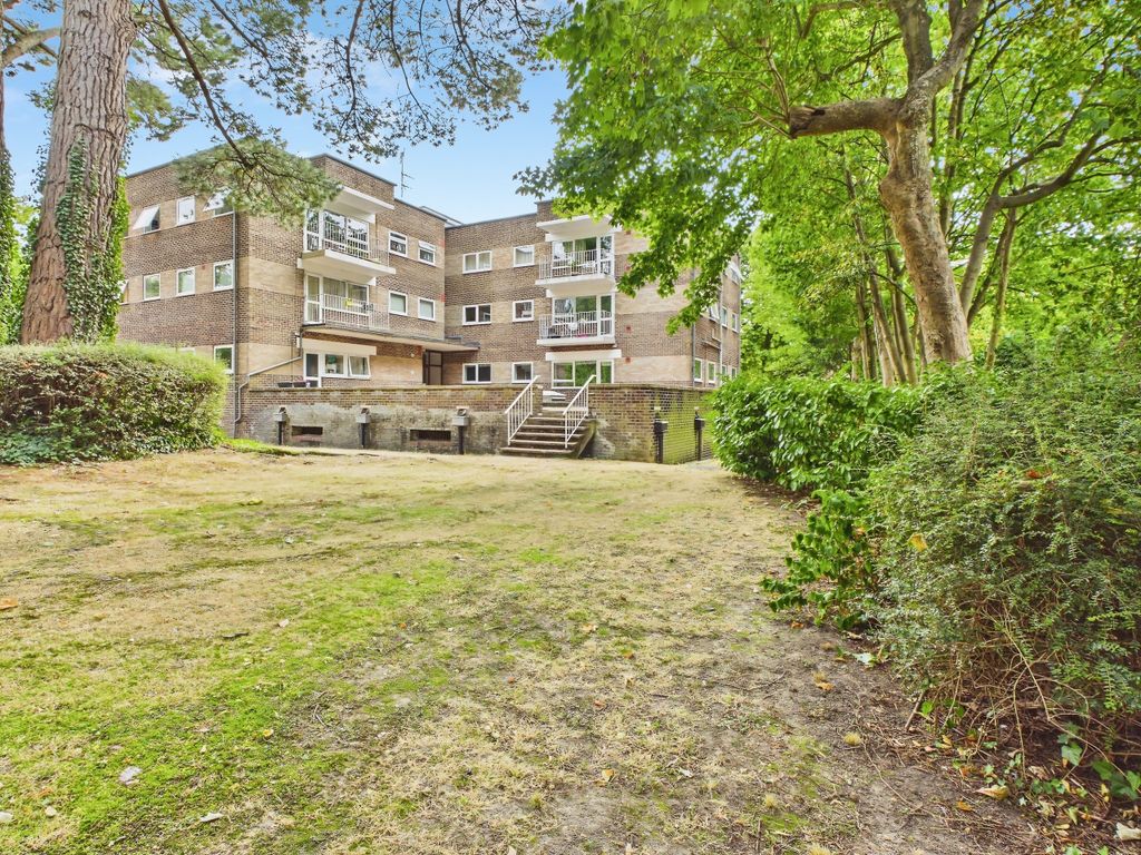 Property photo 1 of 21 4Cbdd82d-Cam04018G0-Pr0584-Still001
