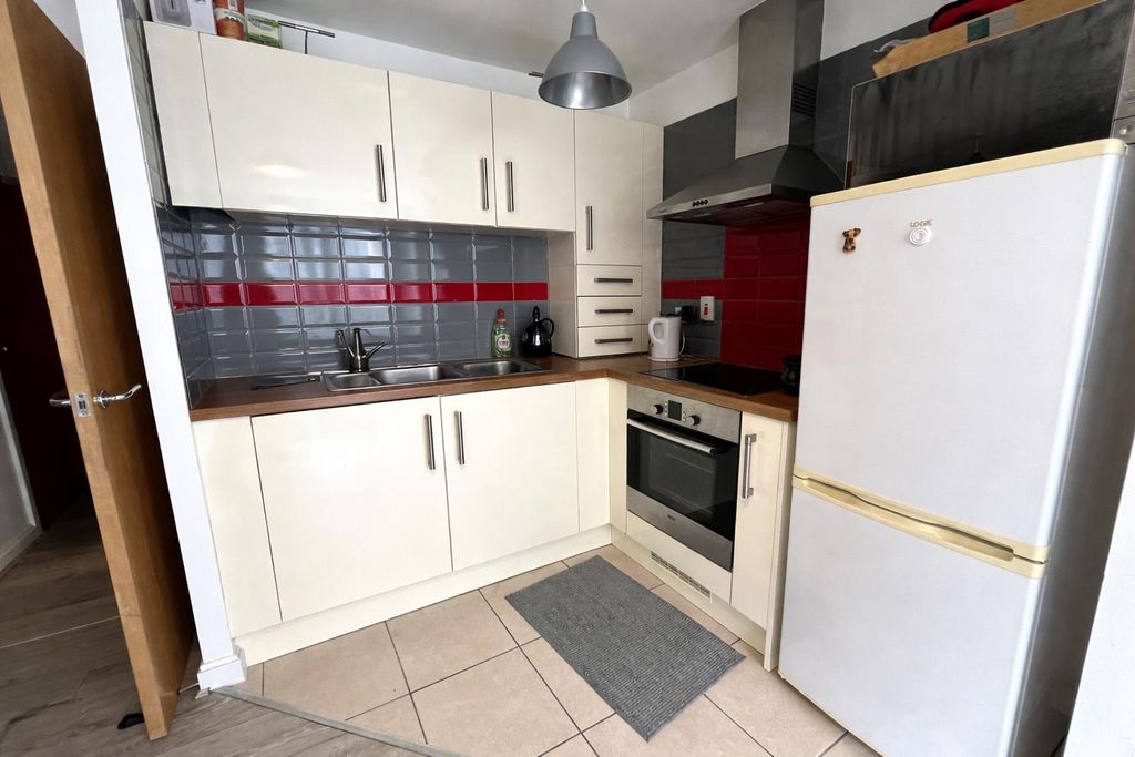 Property photo 1 of 4 View