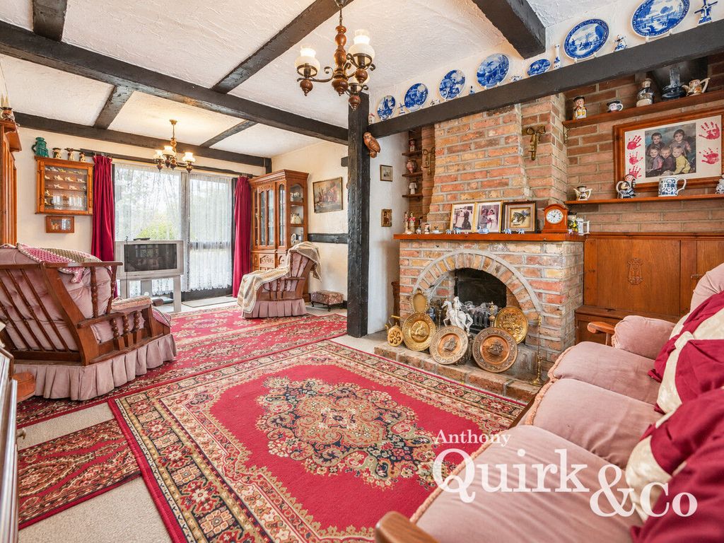 Property photo 2 of 12