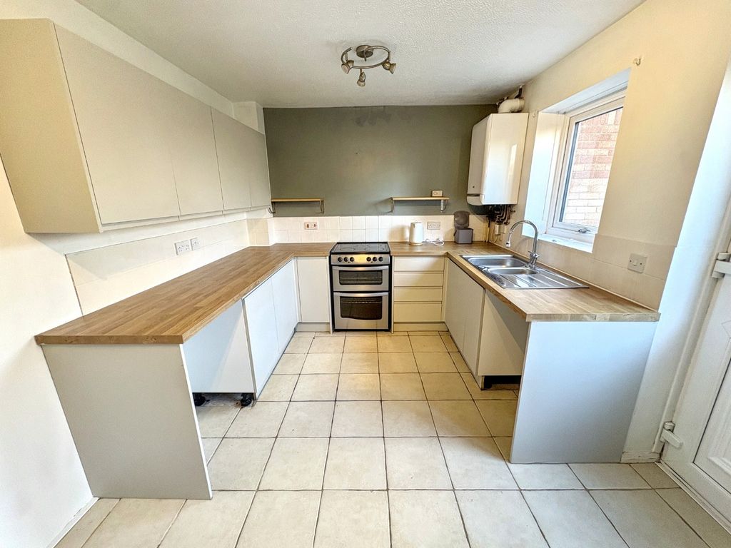 Property photo 2 of 11 4838513