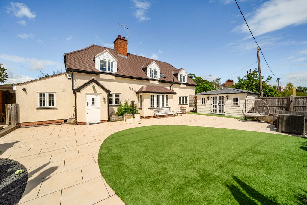 Property photo 1 of 18 1457947-20-6A07626894090