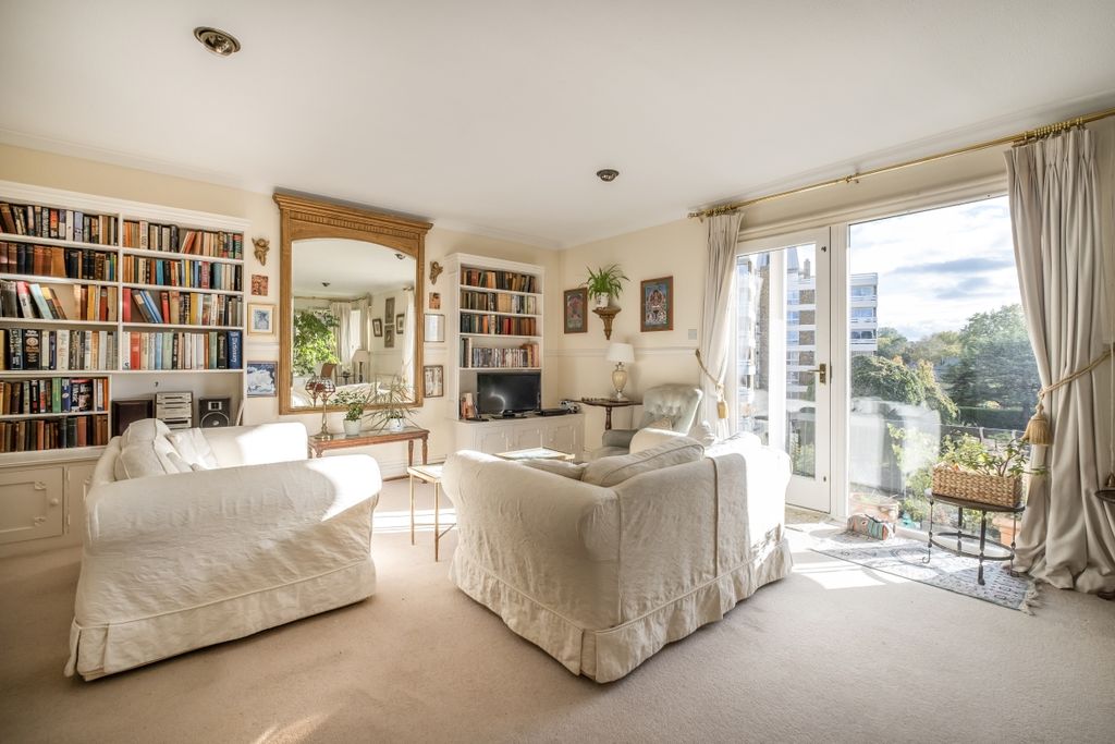 Property photo 2 of 9 Flat-16-Hawthorn-...