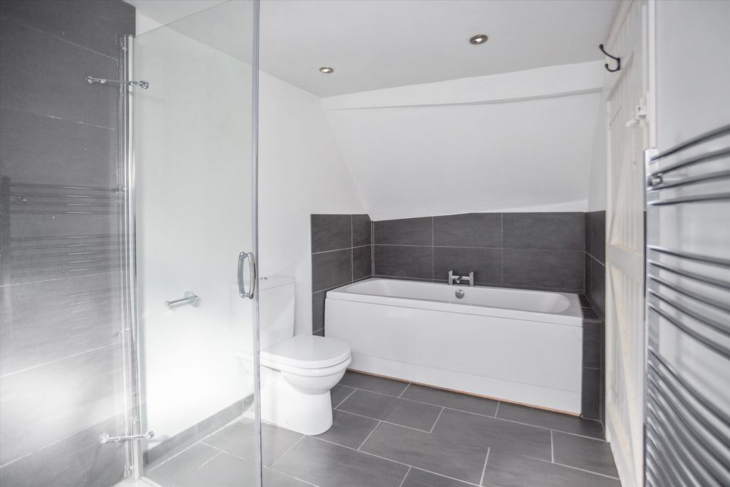 Additional image 11 of 4 bed town house for saleHigh Street, Hungerford, Berkshire RG17
