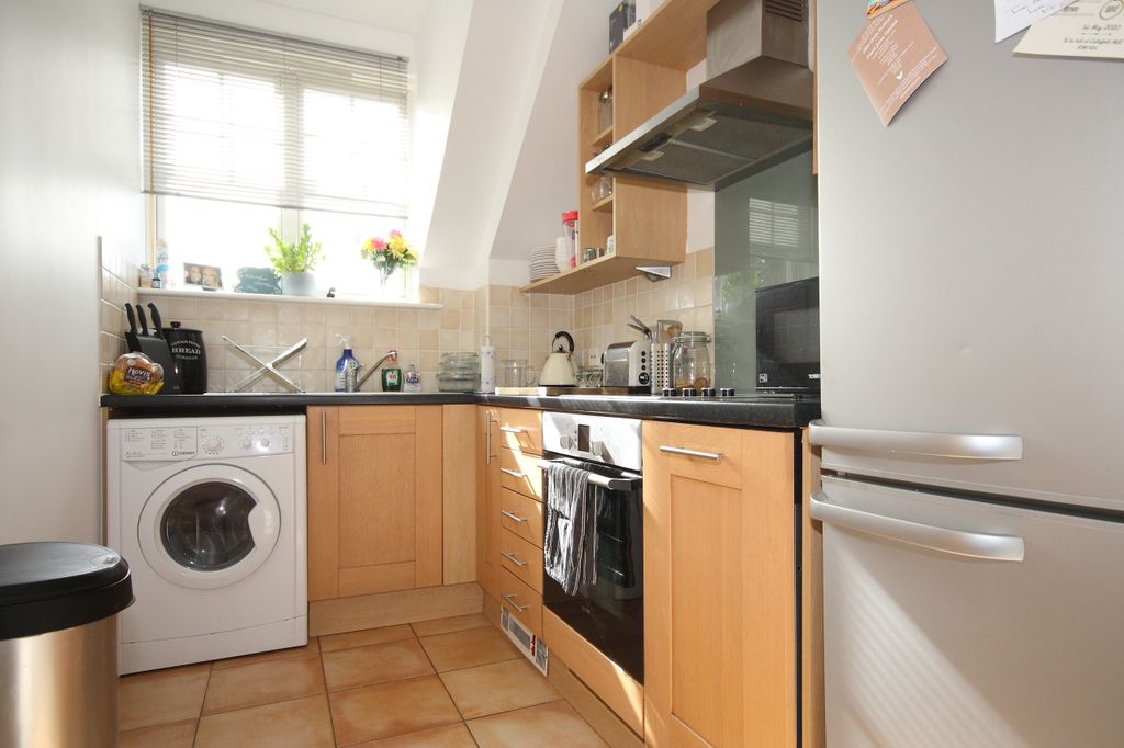Property photo 3 of 5 Kitchen