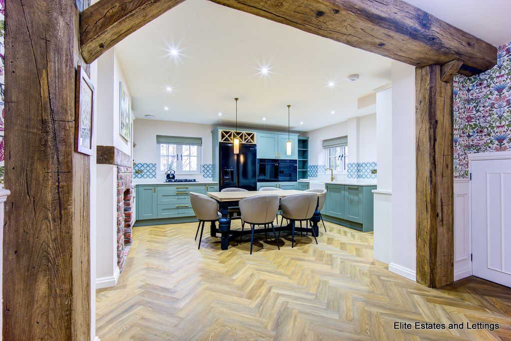 Property photo 2 of 33 17-20