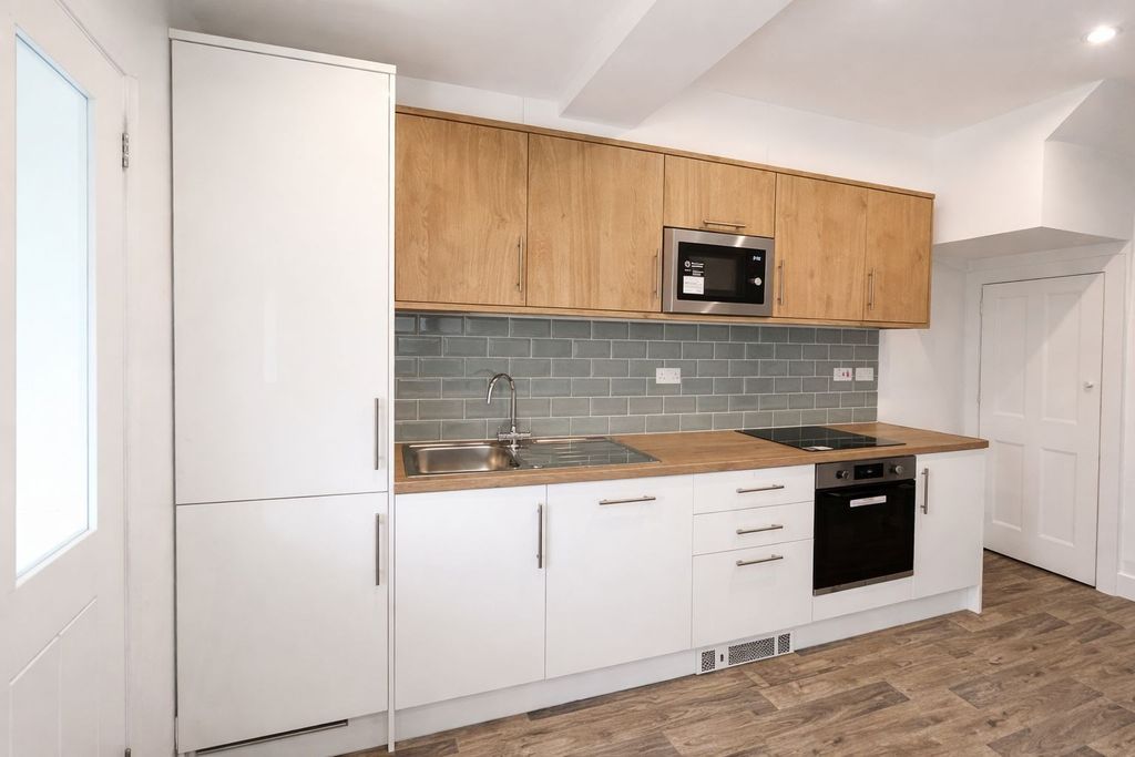 Property photo 3 of 14 View