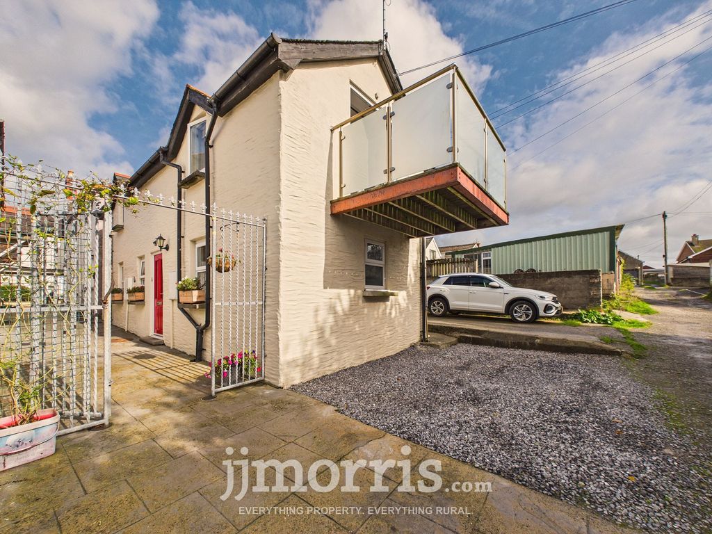 Property photo 1 of 29