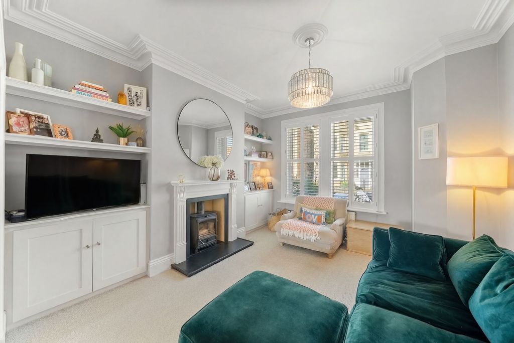 Property photo 3 of 16