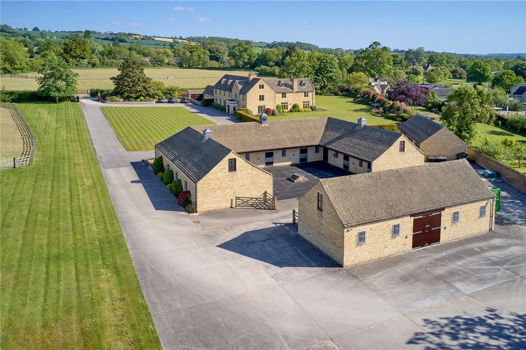 Property photo 3 of 33 Wyck House