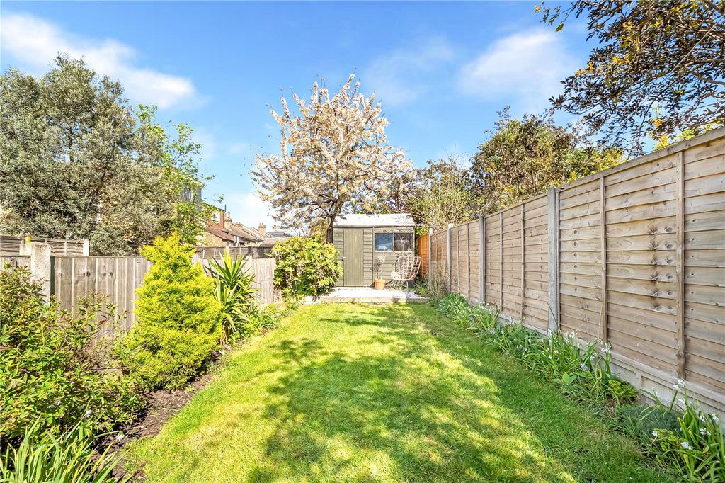 Property photo 2 of 17 Picture No. 03