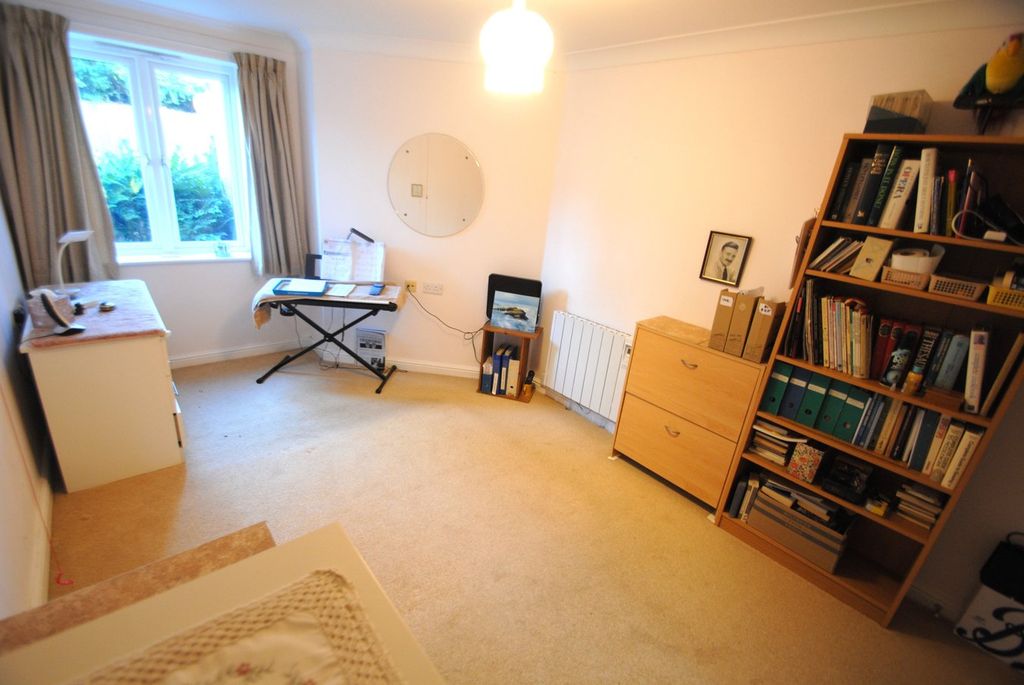 Property photo 2 of 12