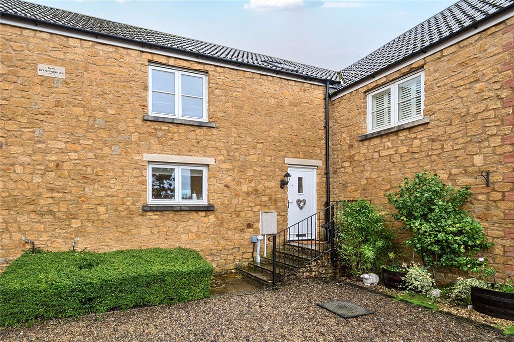 Property photo 1 of 17 Picture No. 01