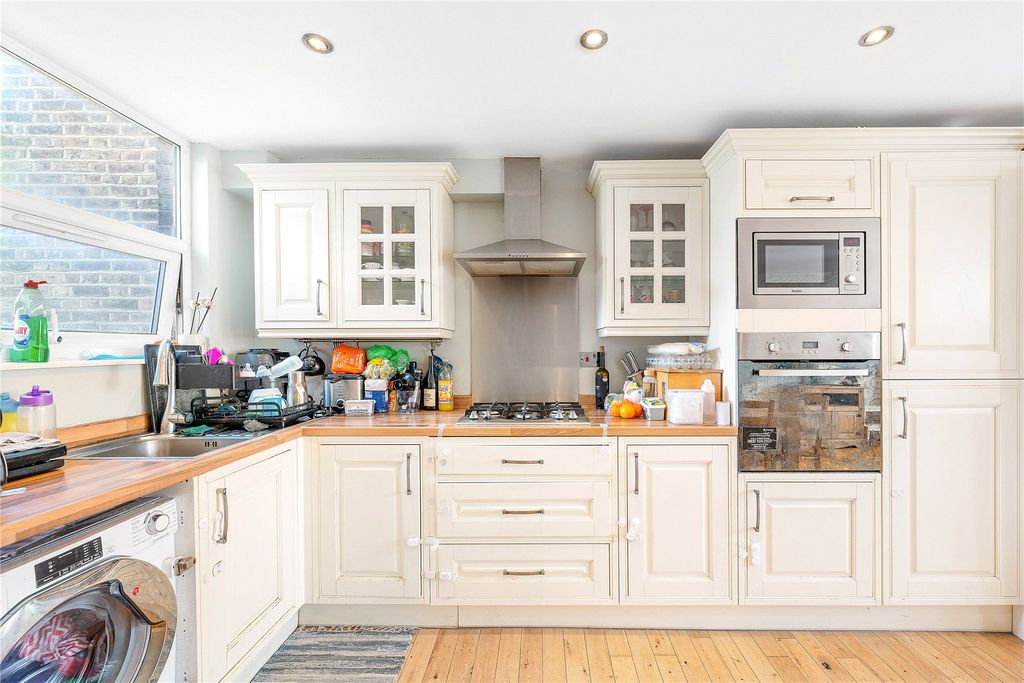 Property photo 3 of 9 Picture No. 07