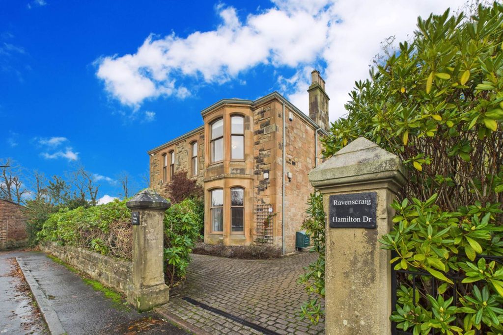 Property photo 1 of 39