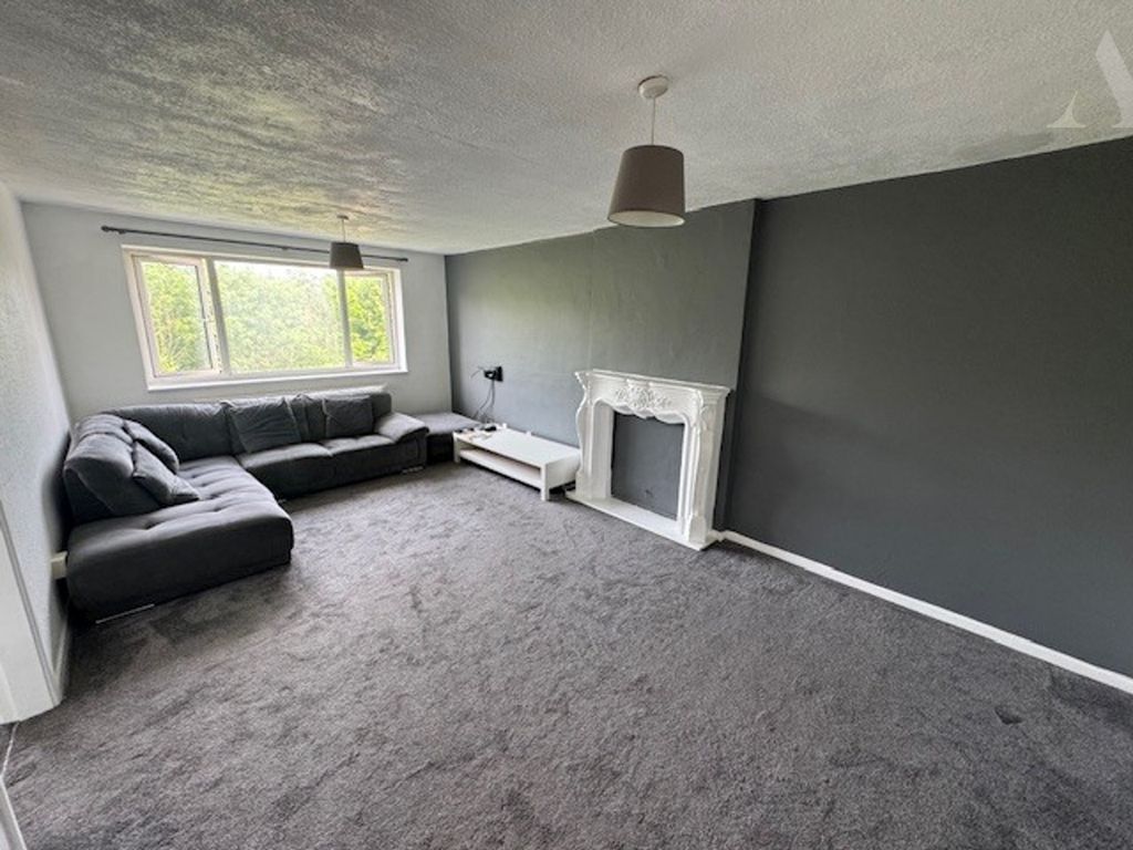 Property photo 2 of 6 53 Lock Drive Lounge.Jpeg