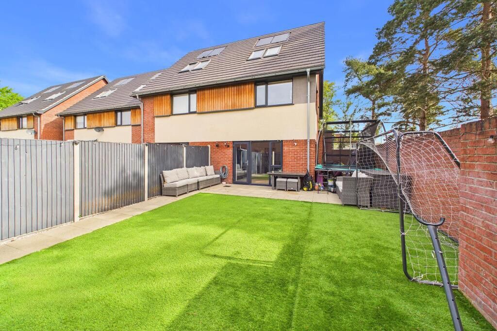 Property photo 2 of 13