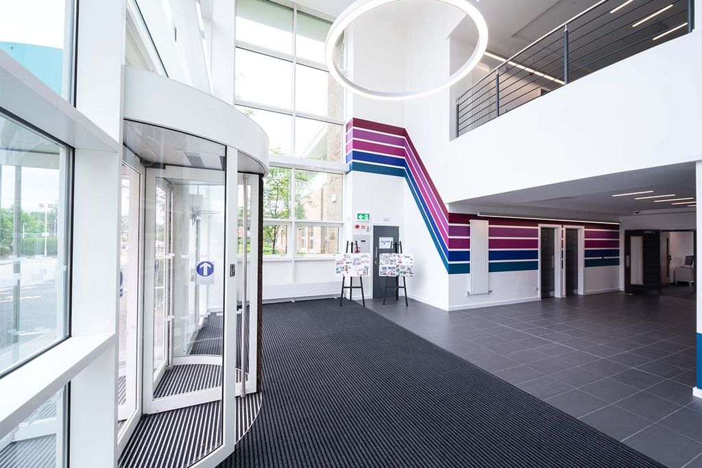 Property photo 2 of 9