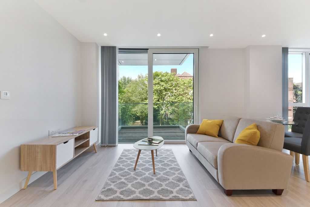 Property photo 3 of 14 Living Area