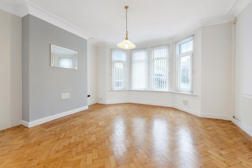 Property photo 2 of 32 4659514