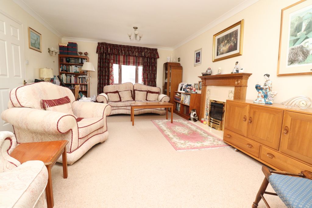 Property photo 3 of 23 Img_6201