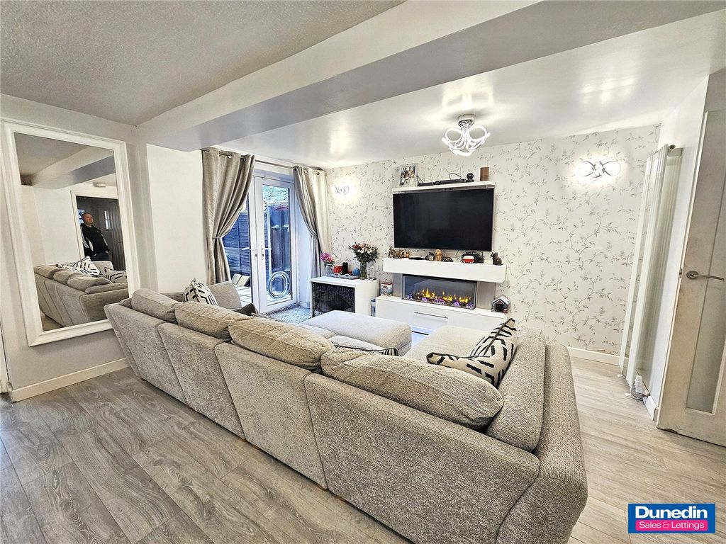 Property photo 3 of 25 Picture No. 20