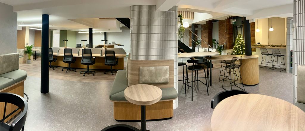Property photo 3 of 16 Panoramic From Banquette Seats .Jpg