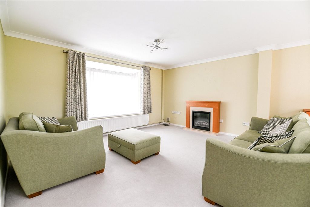 Property photo 3 of 18 Picture No. 04