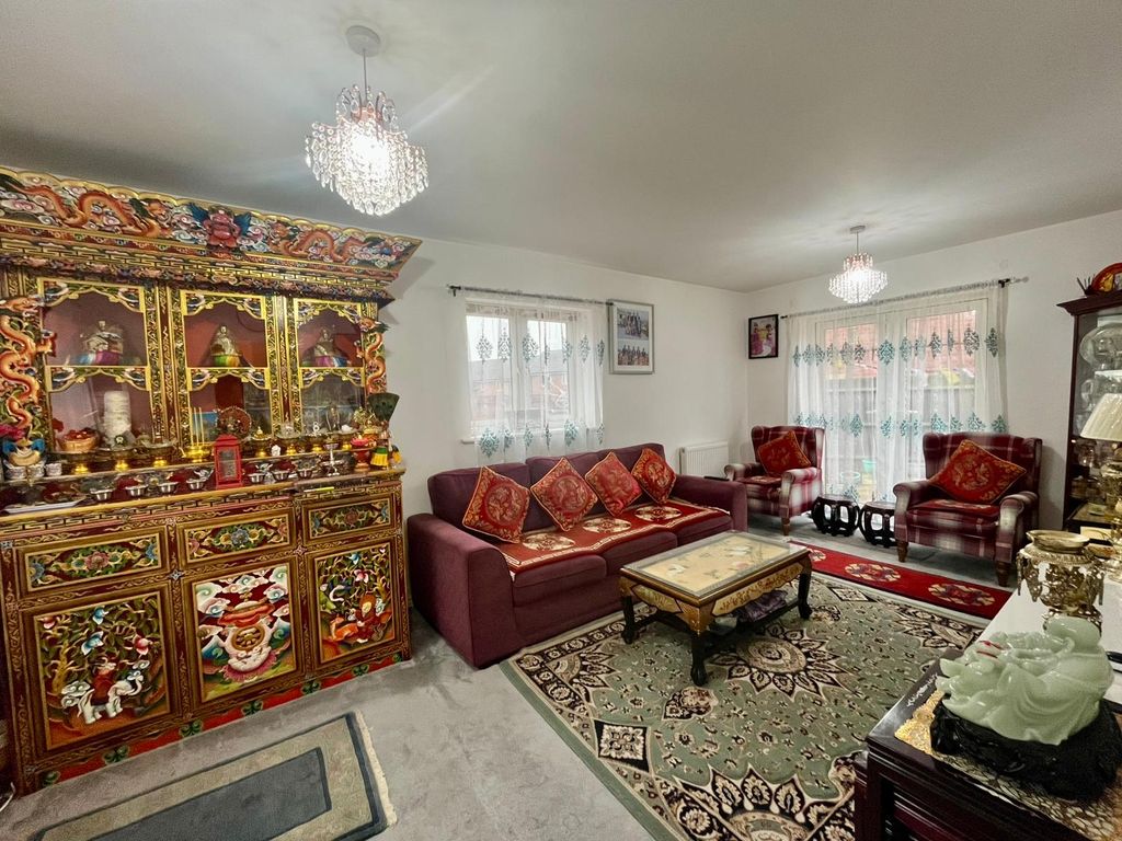 Property photo 2 of 12