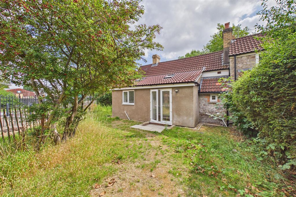 Property photo 3 of 30 4 The Cottages, Stock Lane Langford, North Somerse