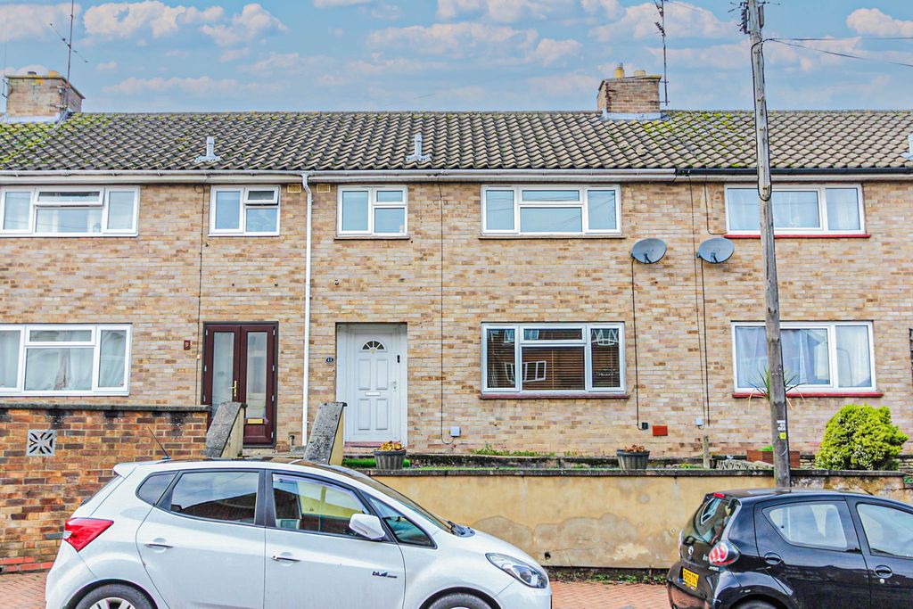 Property photo 1 of 10 Front