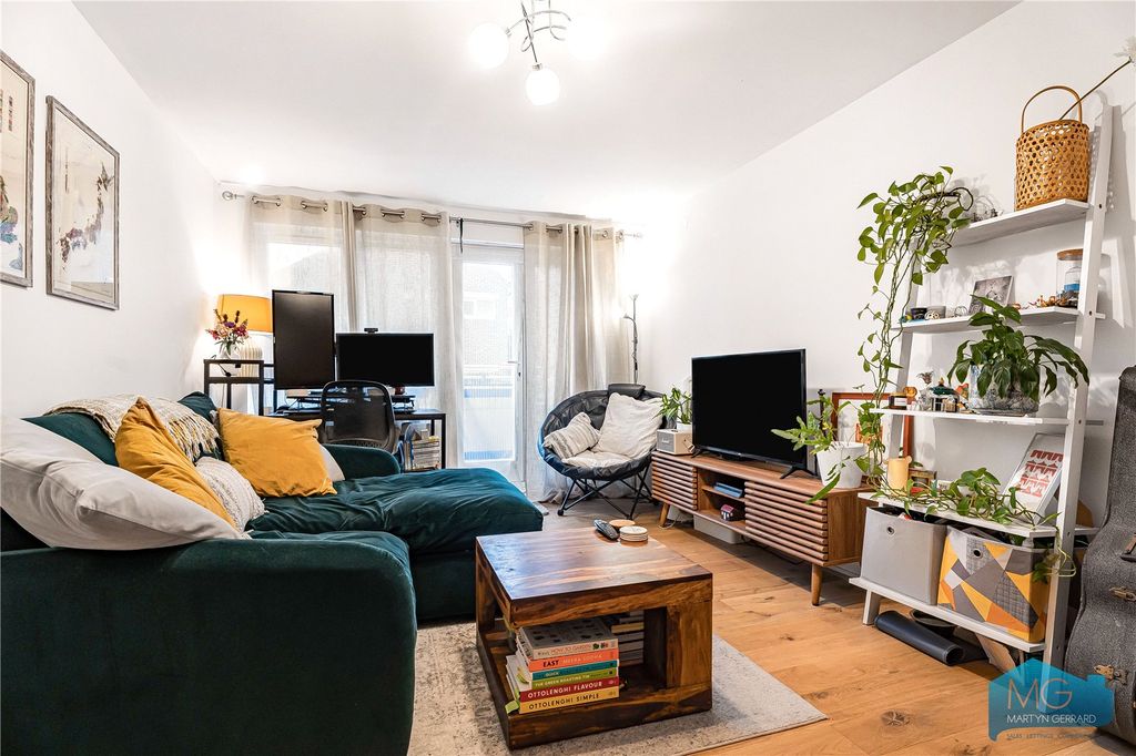 Property photo 1 of 15 Picture No. 11