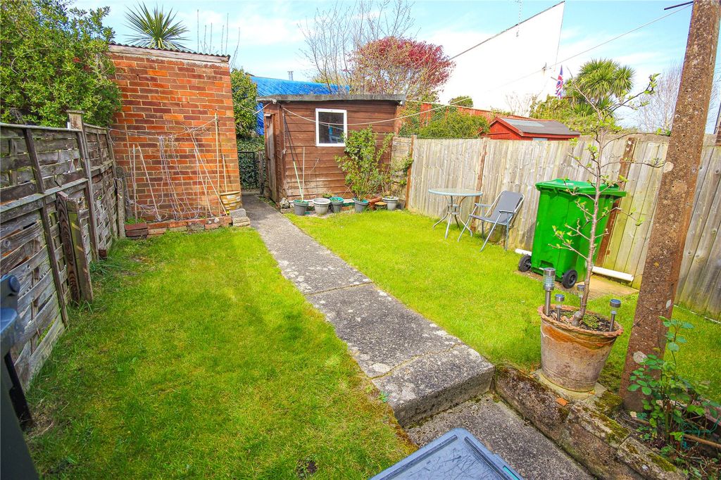 Property photo 2 of 13 Picture No. 11
