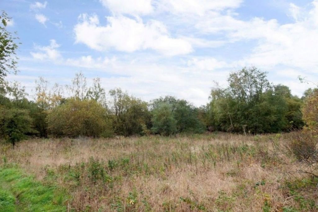 Property photo 2 of 8