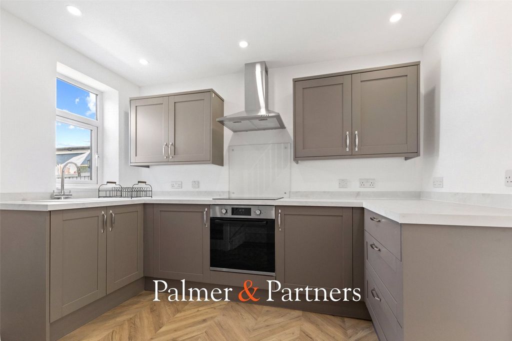 Property photo 2 of 16 Picture No. 06