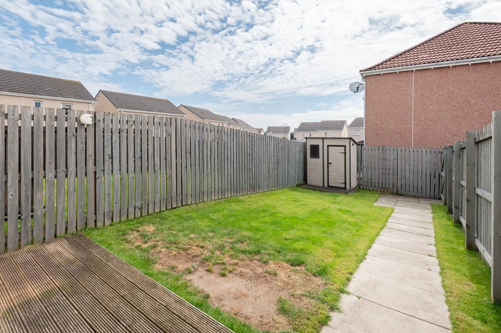 Property photo 2 of 15 Lev1367Pem Garden.Jpg