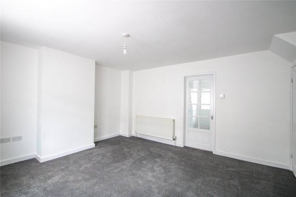 Property photo 2 of 11 Picture No. 03