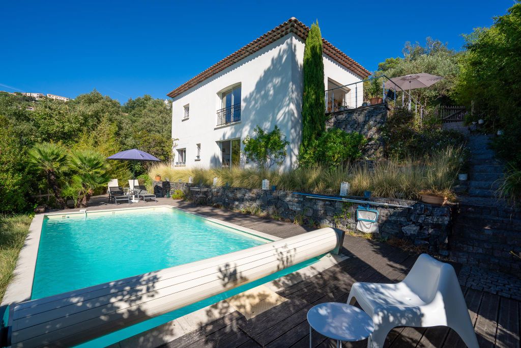 Property photo 1 of 25 Image