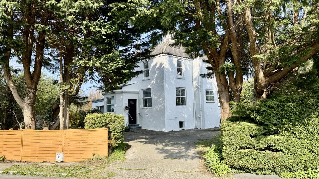 Property photo 1 of 22