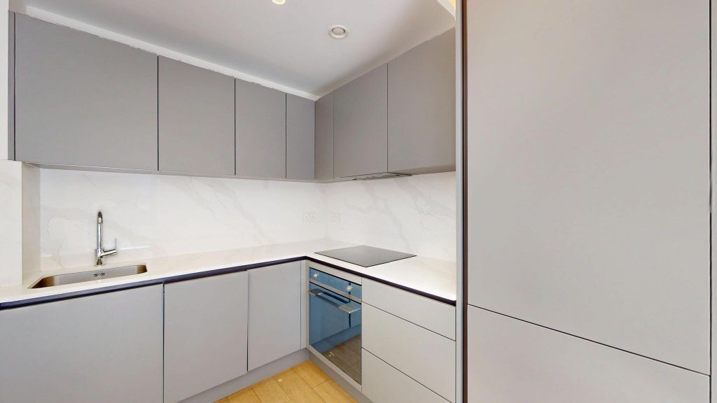 Property photo 2 of 17 Kitchen