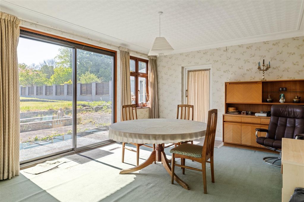 Additional image 4 of 6 bed detached house for saleGrimwade Avenue, Croydon CR0