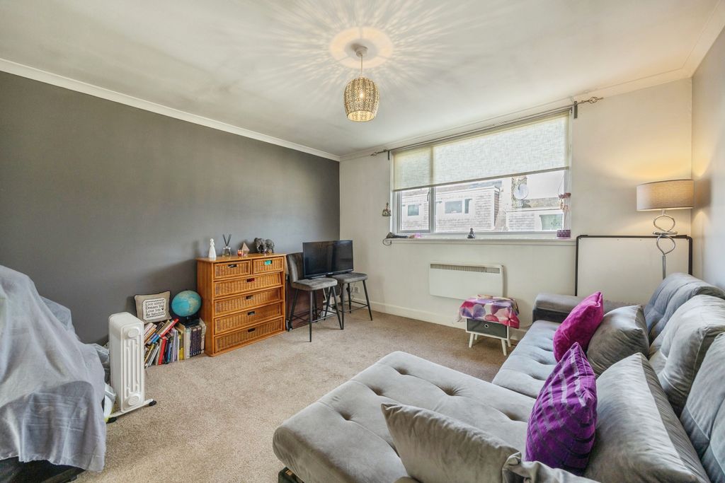 Property photo 3 of 15 Living Room