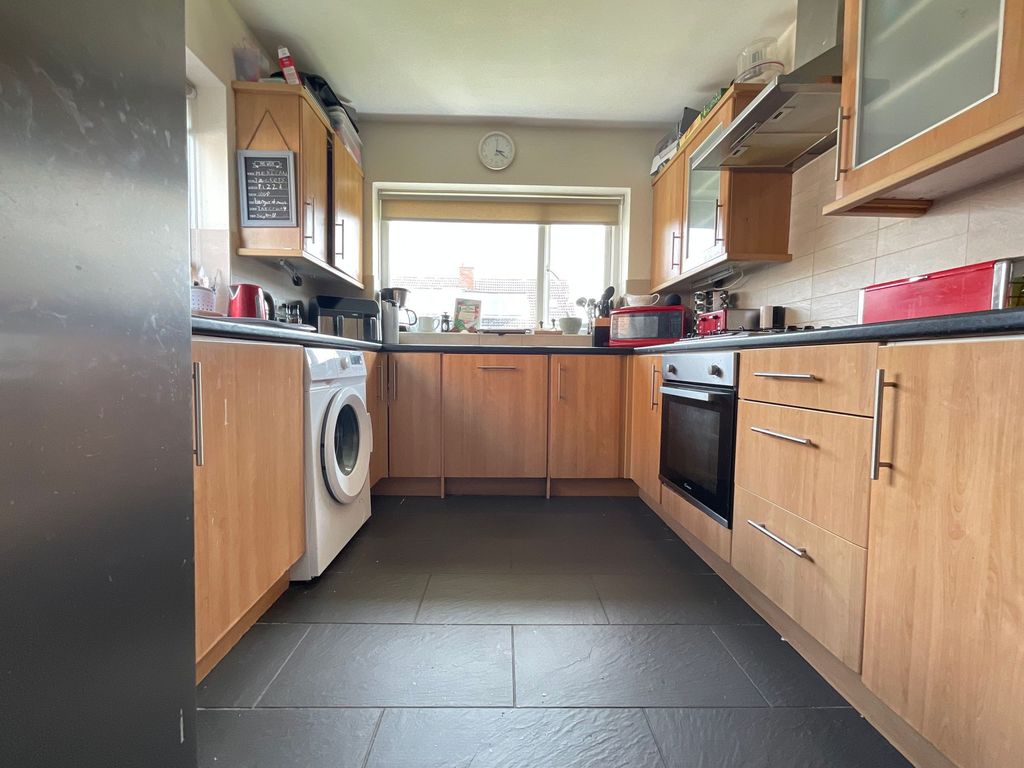 Property photo 3 of 21