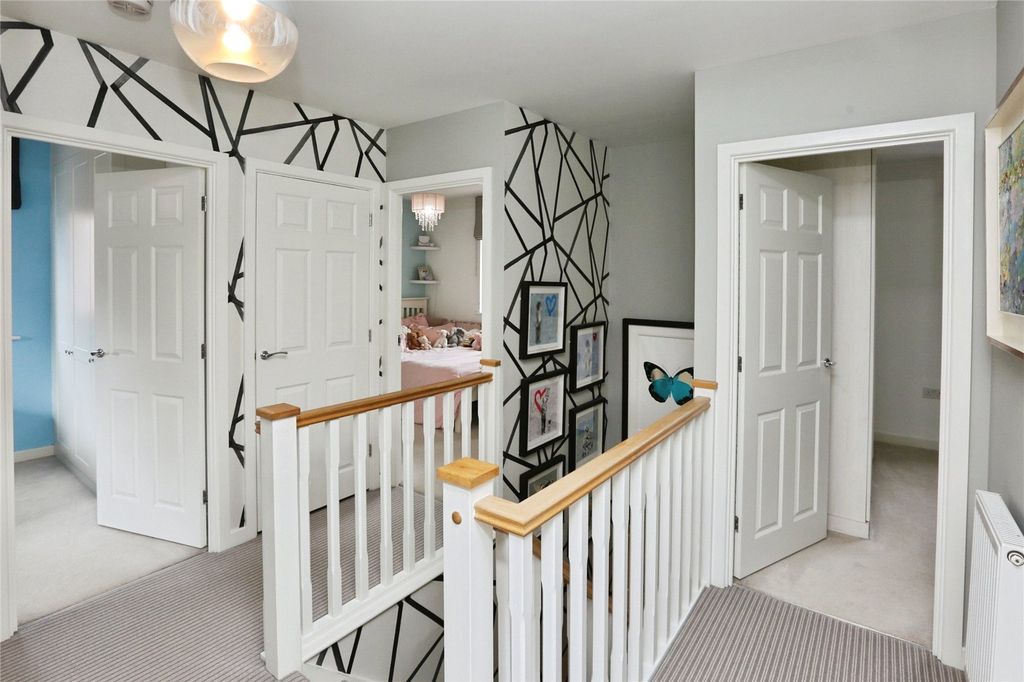 Additional image 12 of 4 bed detached house for saleSword Drive, Fareham, Hampshire PO14