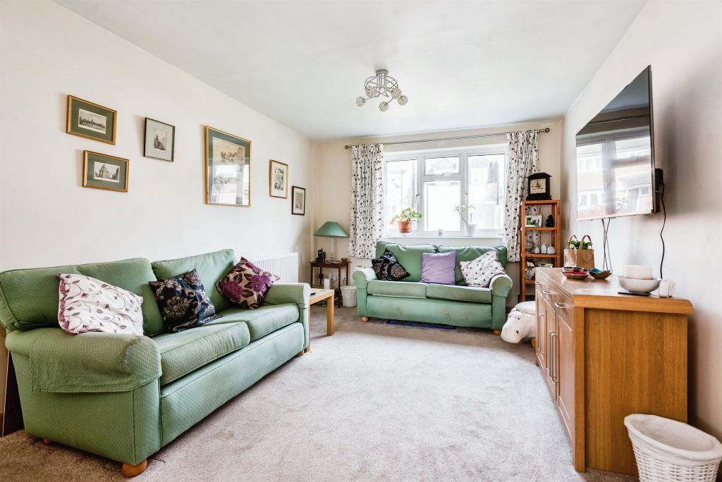 Property photo 3 of 16