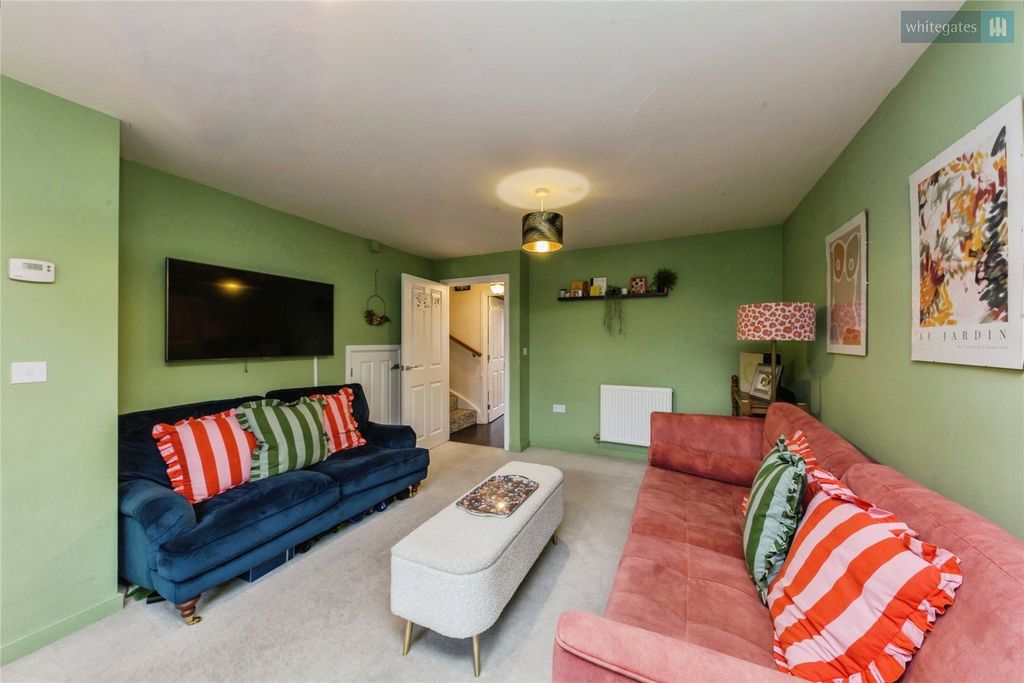 Property photo 3 of 20 Picture No. 04