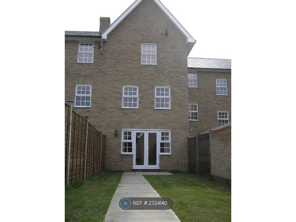 Property photo 3 of 11 Back Garden