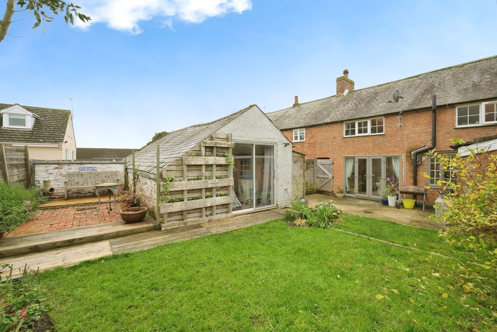 Property photo 3 of 16