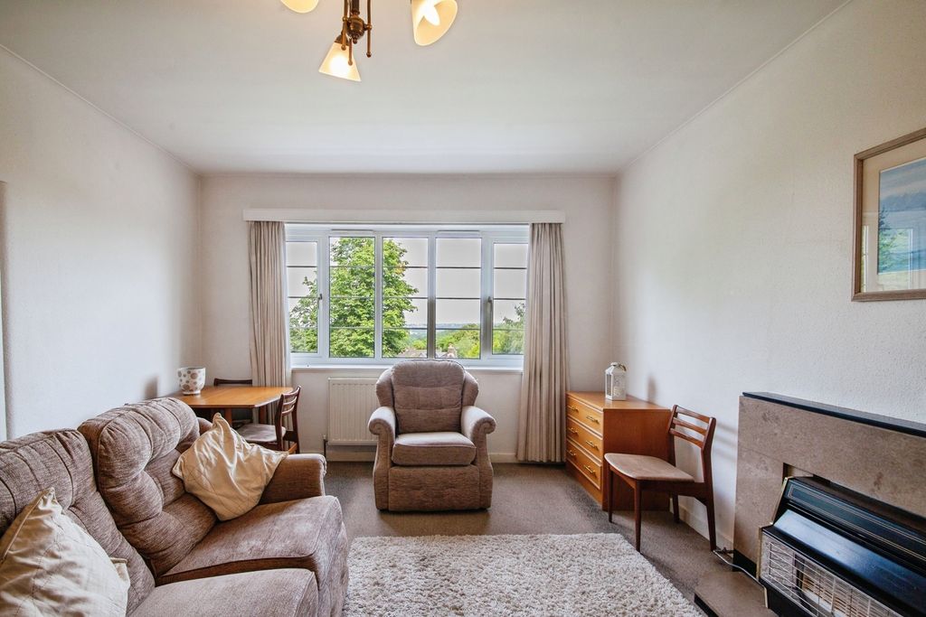 Property photo 2 of 20 Pbox-Img.Jpg
