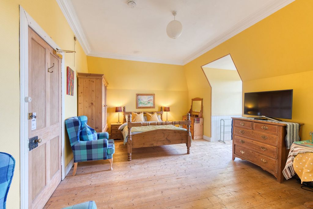 Additional image 50 of 12 bed detached house for saleThe Bank House, 88 High Street, Coldstream TD12